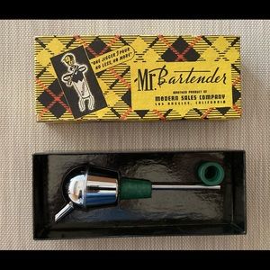 Mr. Bartender Mid Century Modern Bottle Pourer/Jigger Dispenser, new in orig box